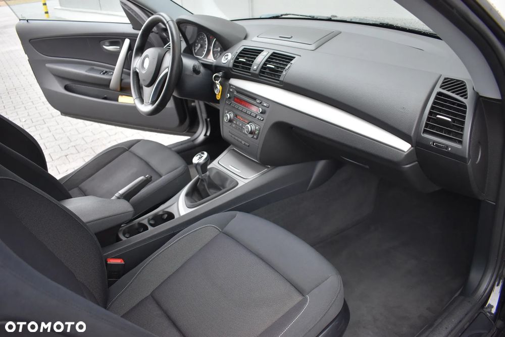 BMW Seria 1 116i - 8