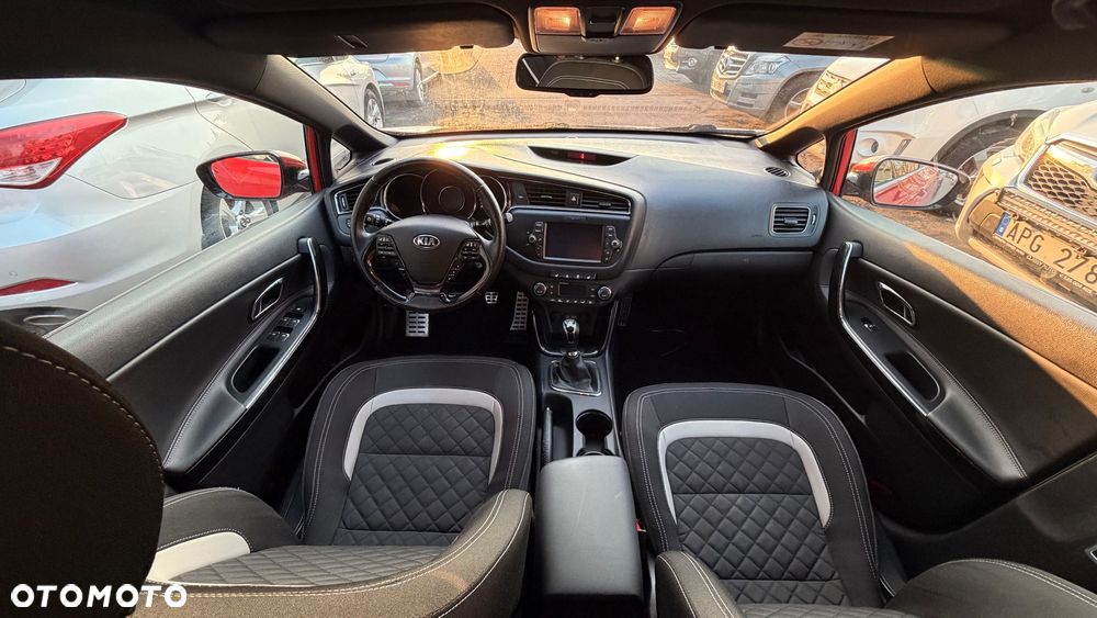 Kia Ceed 1.6 CRDi 136 ISG GT Line - 5