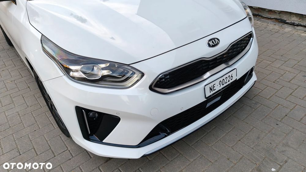 Kia Ceed 1.6 GDI PHEV L Business Line DCT - 7
