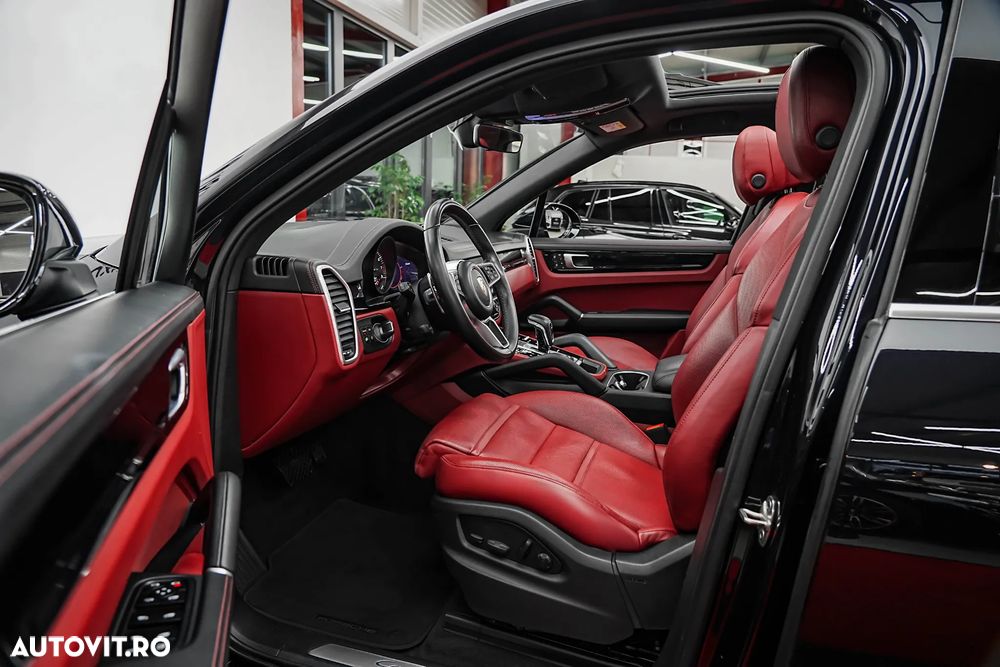 Porsche Cayenne E-Hybrid Tiptronic S Platinum Edition - 4