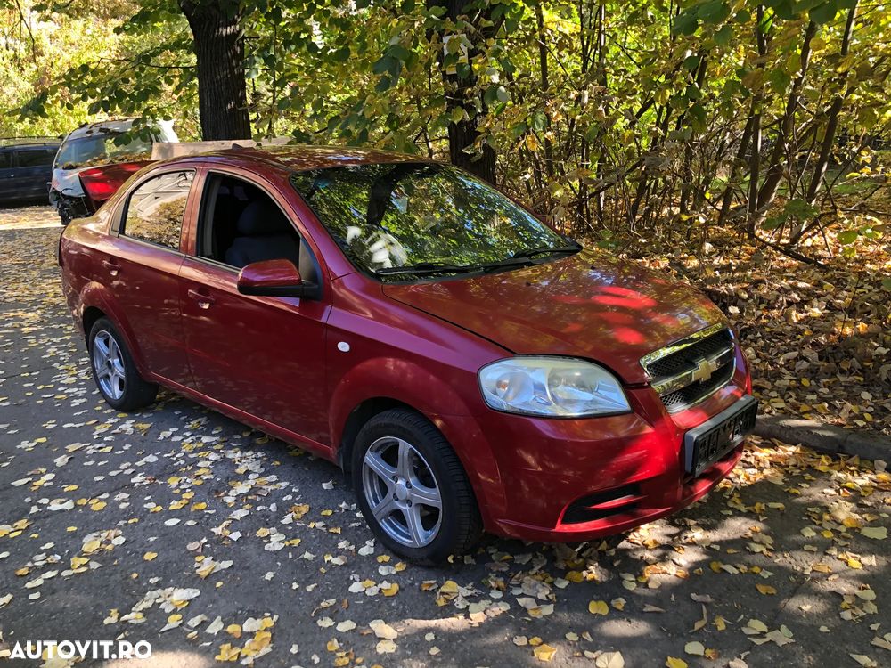 Dezmembrez Chevrolet Aveo benzina 1,4 visiniu 2008 150.000 km