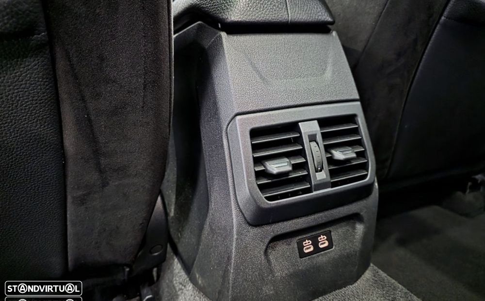 BMW 116 d Pack Desportivo M Auto - 16