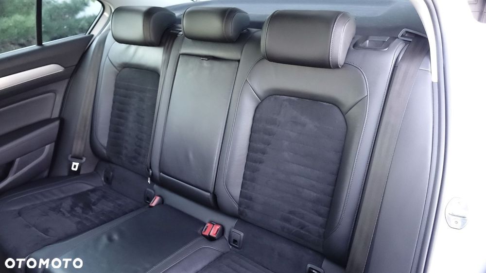 Volkswagen Passat - 23