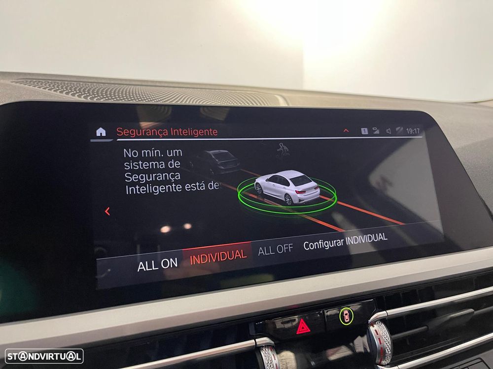 BMW 330 e Corporate Edition Auto - 25