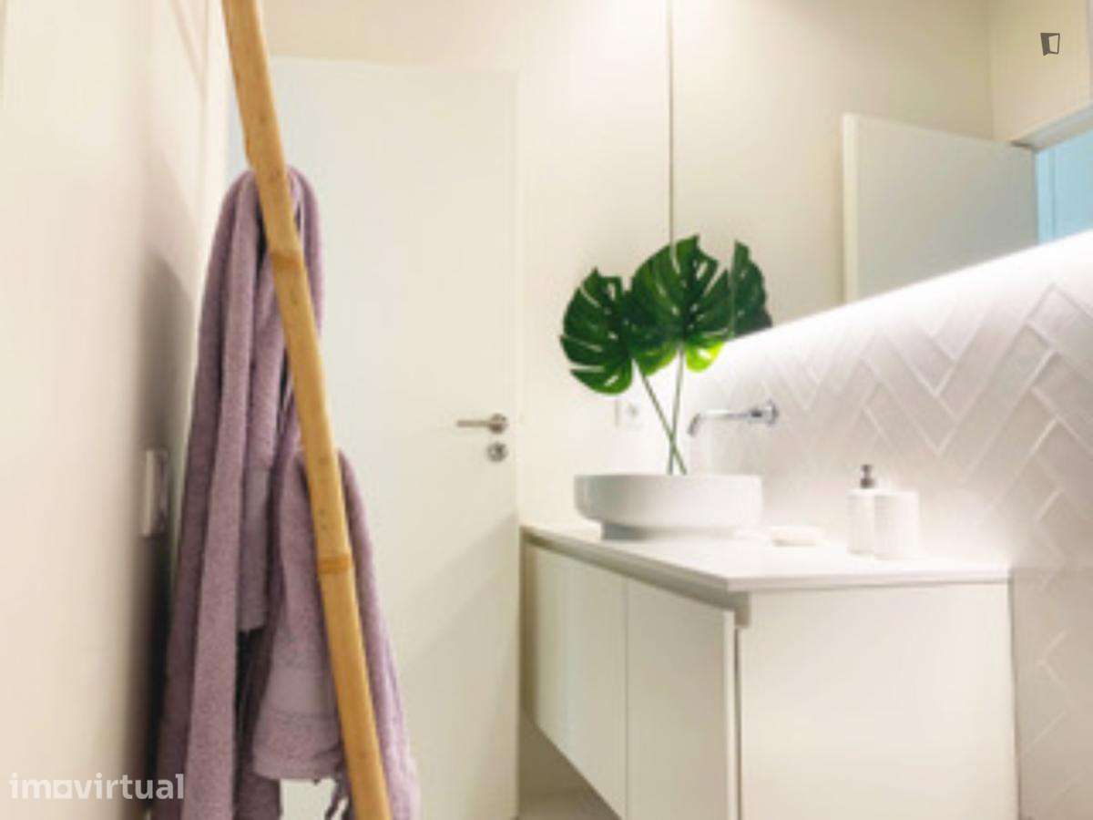 Apartamento com 1 quartos - localizado em Santo Ildefonso Porto - Grande imagem: 3/16