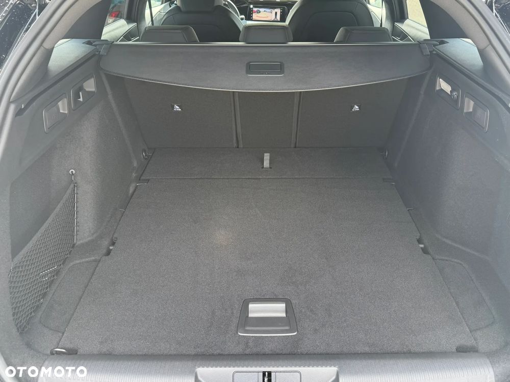 Peugeot 308 1.5 BlueHDi GT Exclusive S&S EAT8 - 14