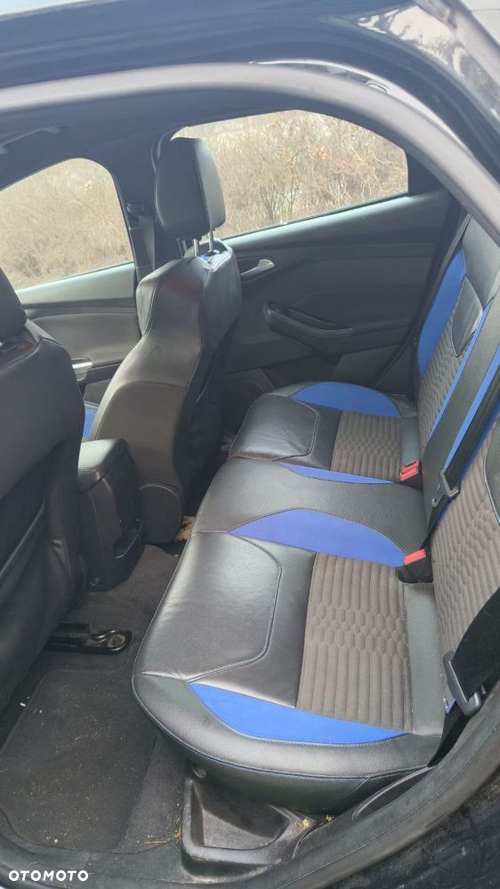 Ford Focus - 13