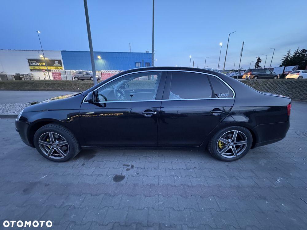 Volkswagen Jetta - 6