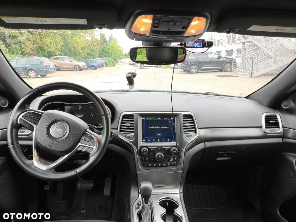 Jeep Grand Cherokee - 11