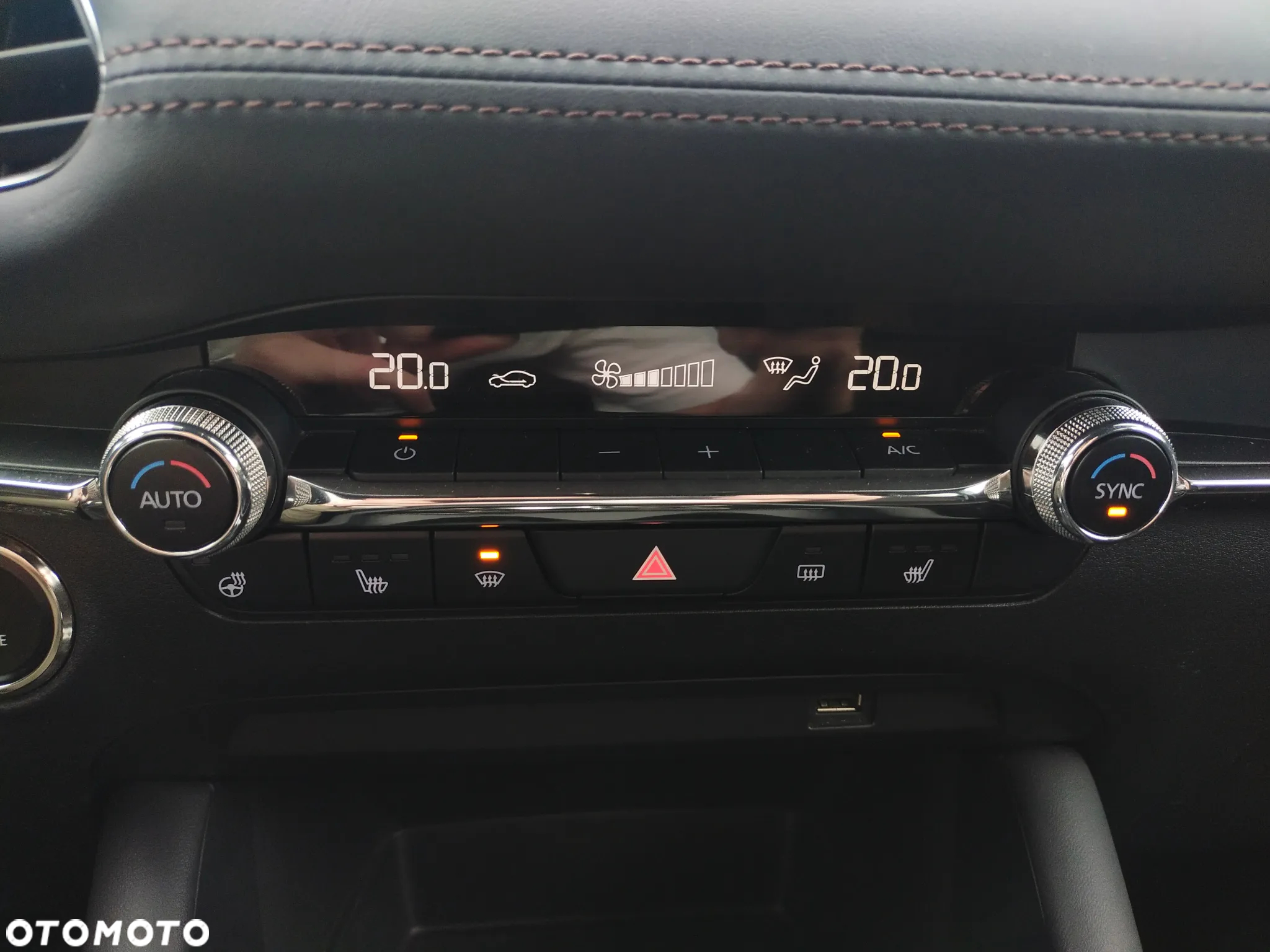 Mazda 3 SKYACTIV-X 2.0 M-Hybrid - 31