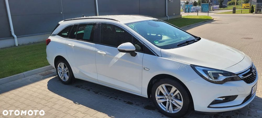 Opel Astra 1.6 D (CDTI) Sports Tourer Edition - 4