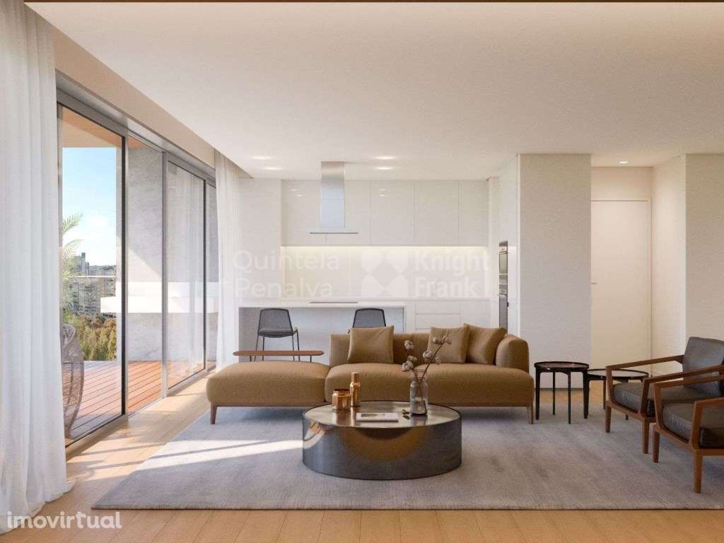 Apartamento T3 com terraço e garagem entre Monsanto e Miraflores - Grande imagem: 3/28