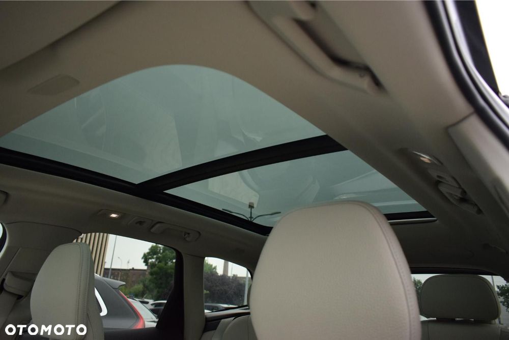 Volvo XC 60 - 21
