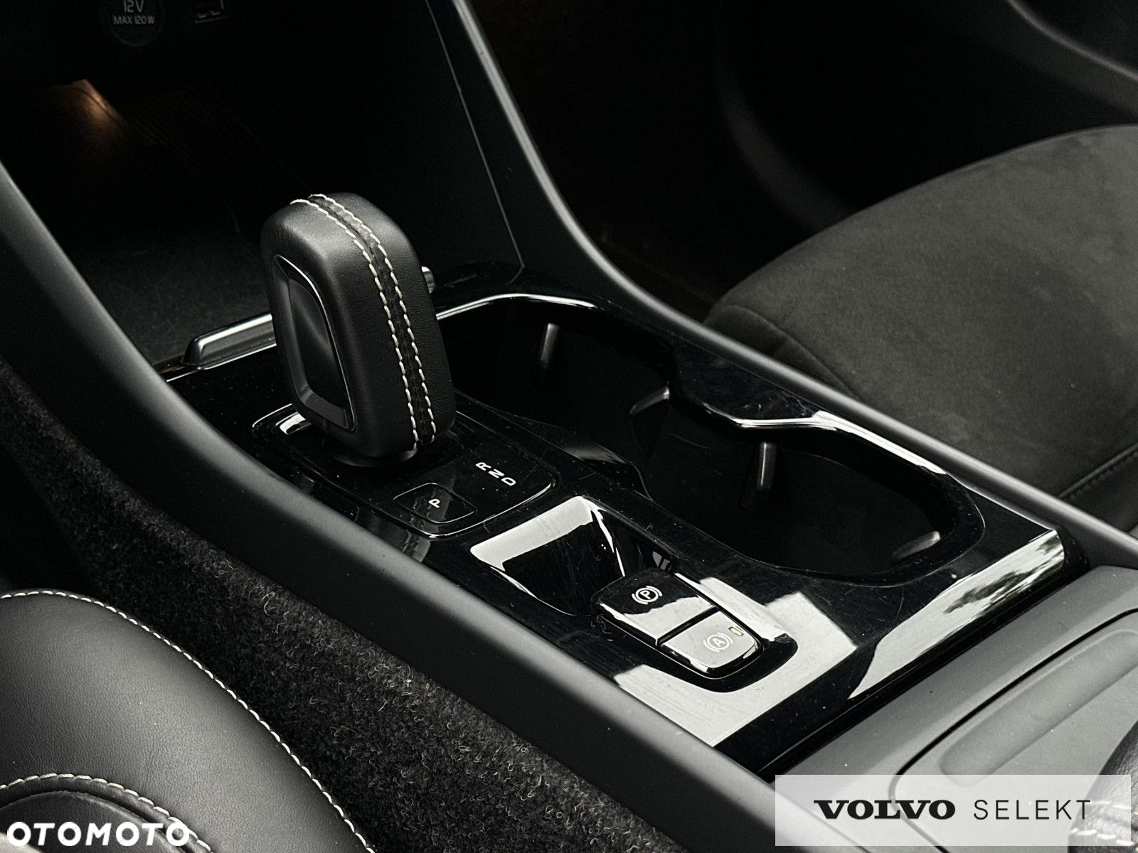 Volvo XC 40 - 31