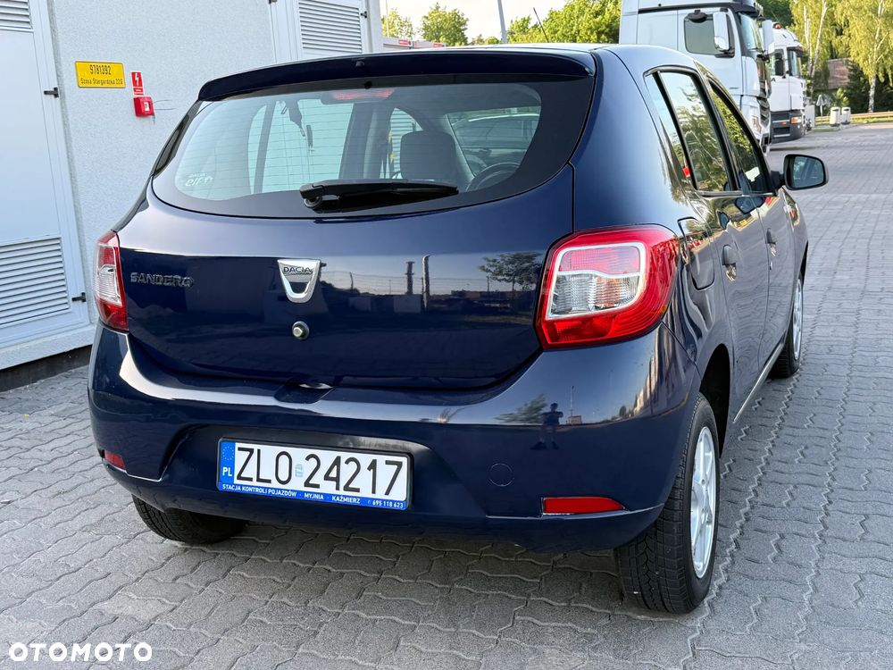 Dacia Sandero - 10