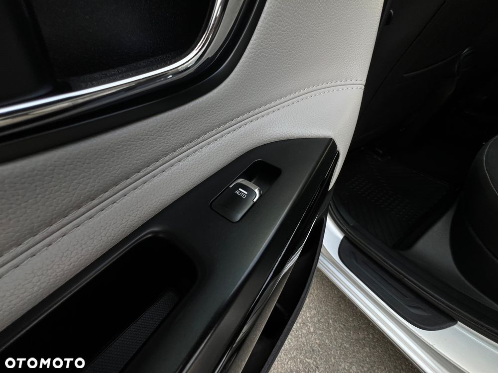 Kia Ceed 1.6 GDI DCT Platinum Edition - 12