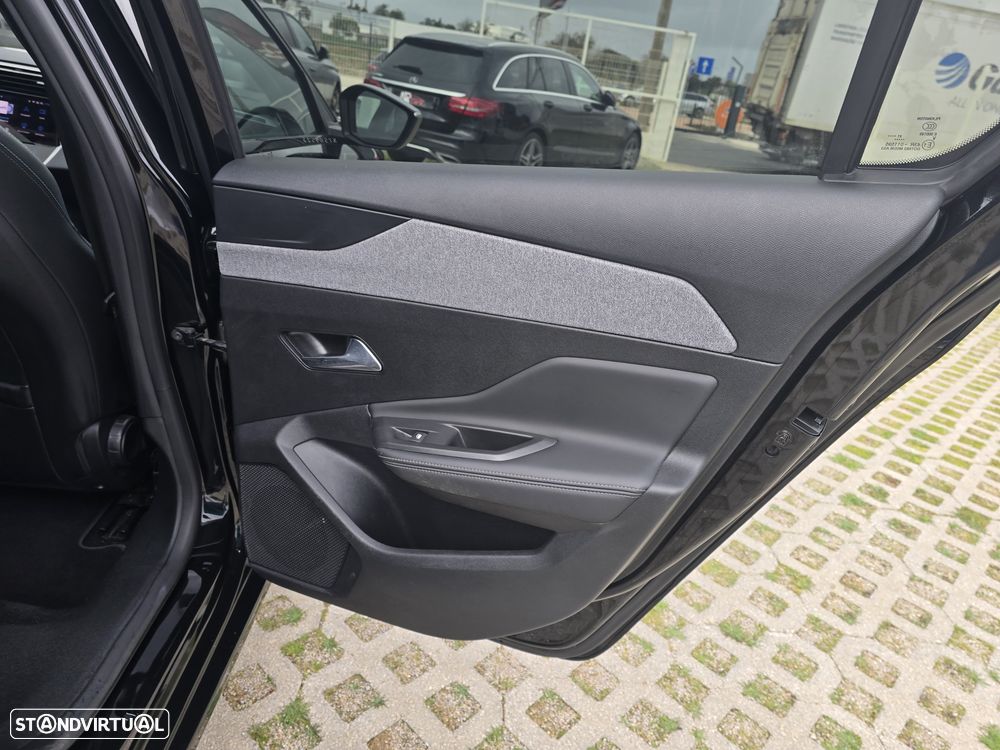 Peugeot 308 PureTech 130 EAT8 Allure - 43