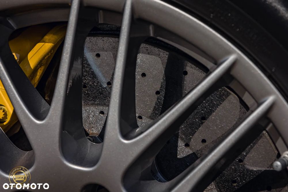 Porsche Cayenne Turbo S - 16