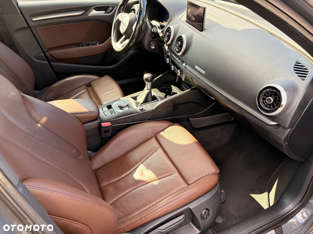 Audi A3 Sportback 2.0 TDI (clean diesel) S tronic S line Sportpaket - 8