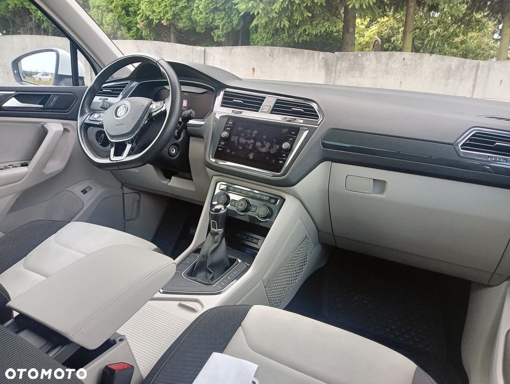 Volkswagen Tiguan 2.0 TDI SCR R-Line - 7