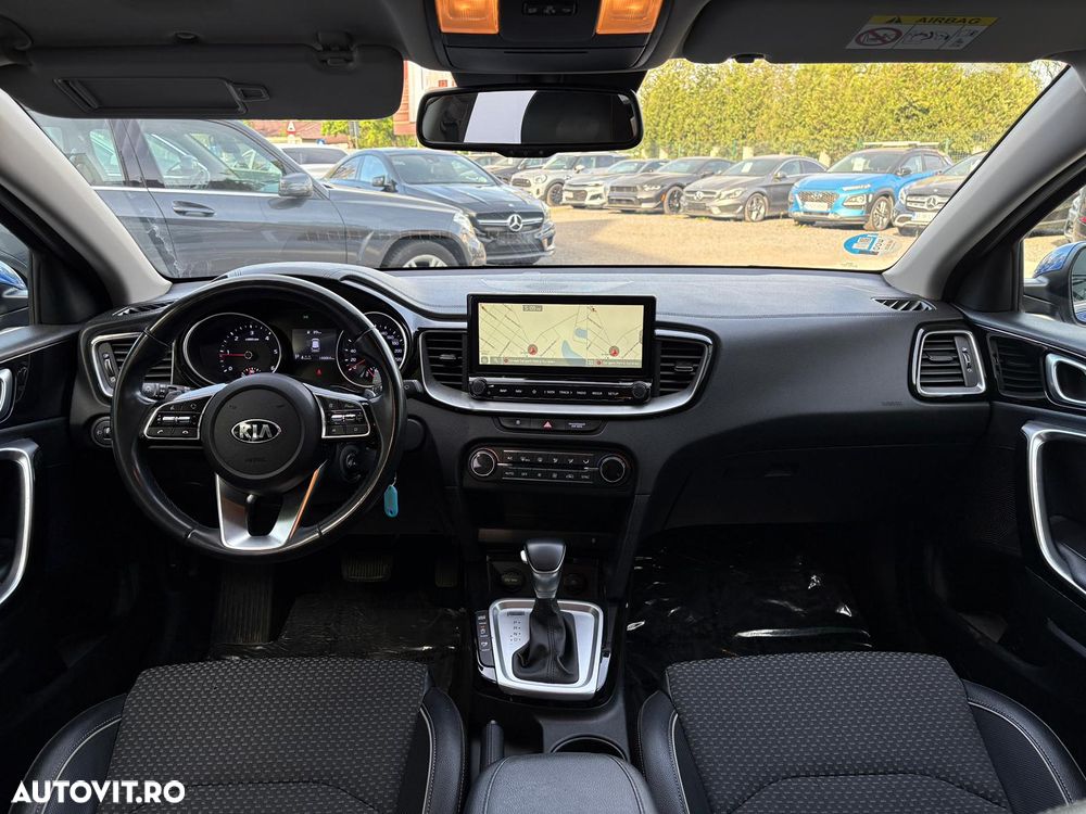 Kia Ceed 1.6 DSL MHEV 7DCT HP GT Line - 19