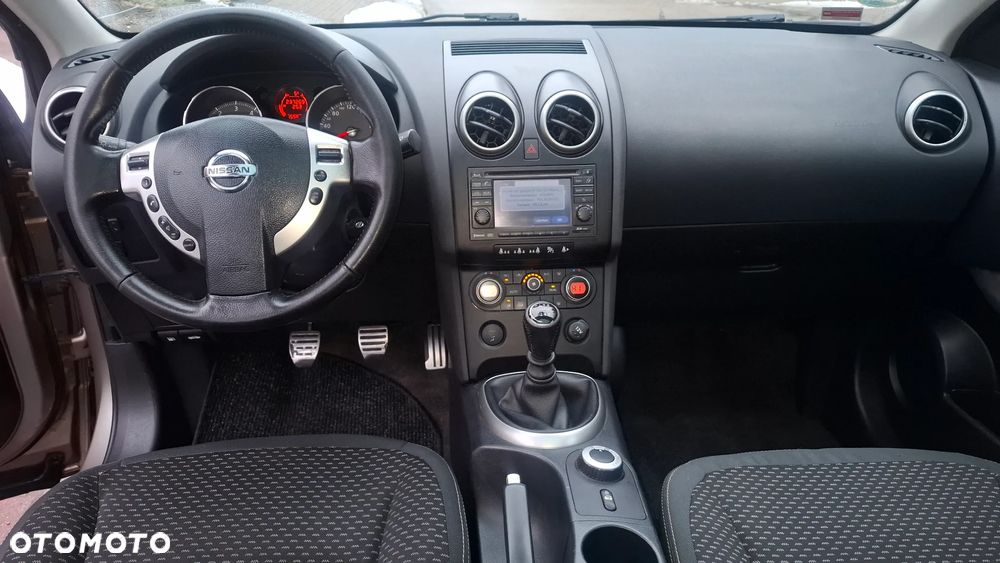 Nissan Qashqai 2.0 dCi 4 x 4 DPF tekna - 10