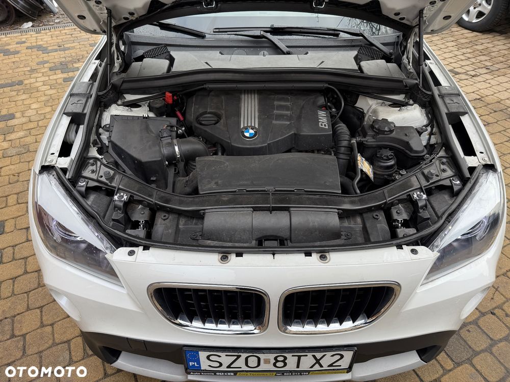 BMW X1 sDrive18d xLine - 16