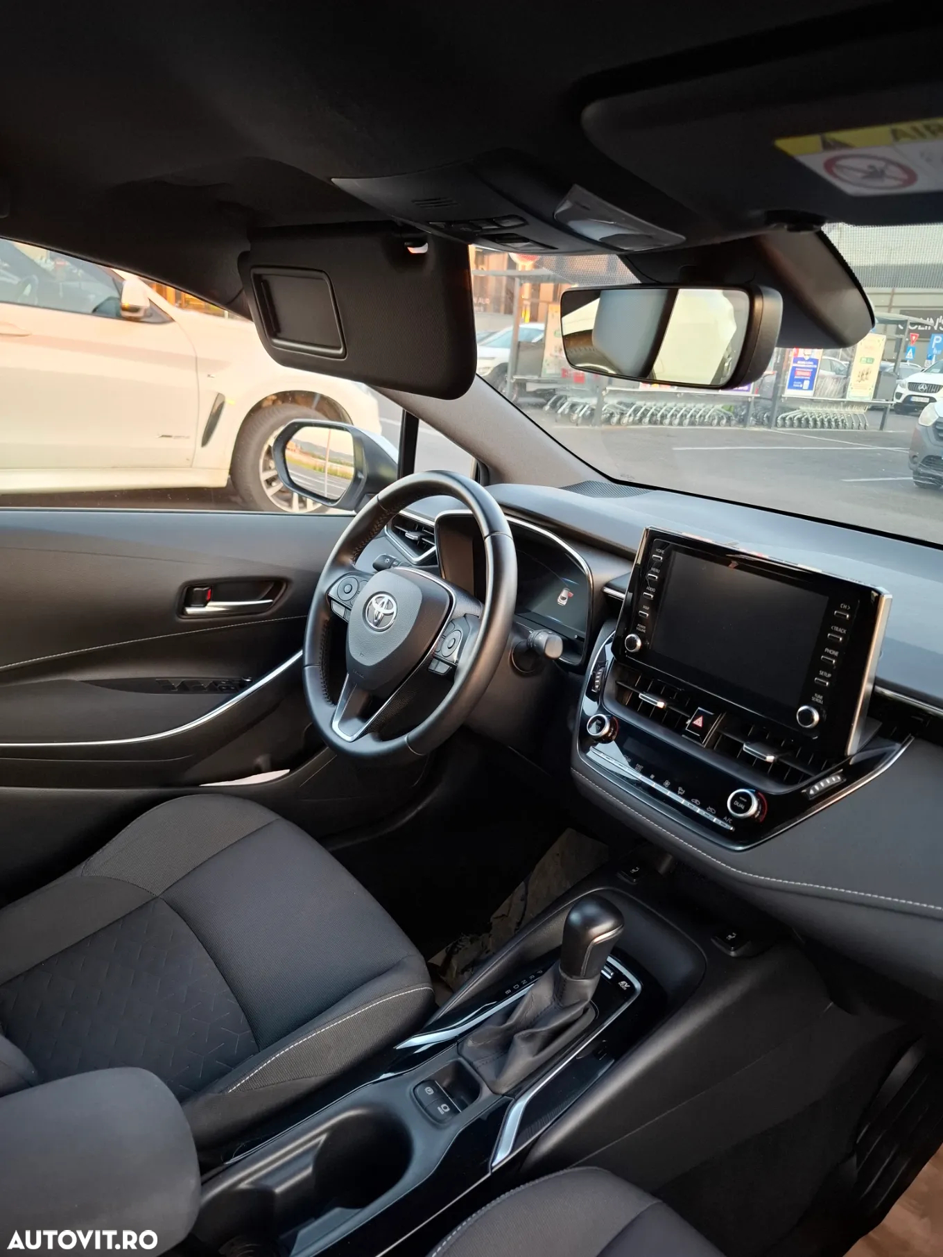 Toyota Corolla 1.8 HSD TS Dynamic - 11