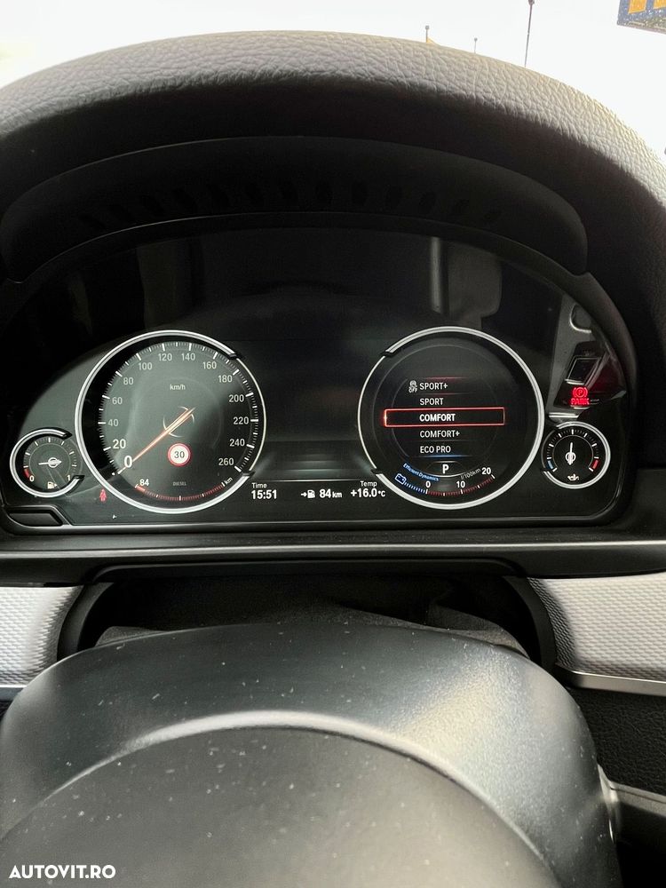 BMW Seria 5 530d Sport-Aut. - 9