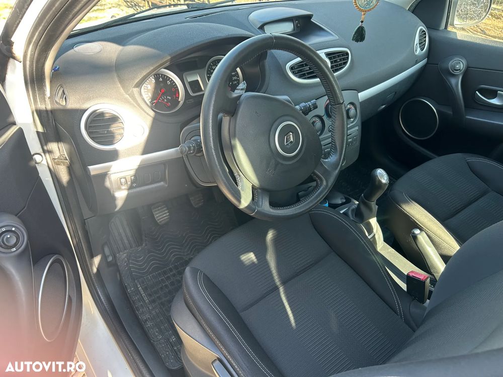 Renault Clio III 1.4 Dynamique - 6