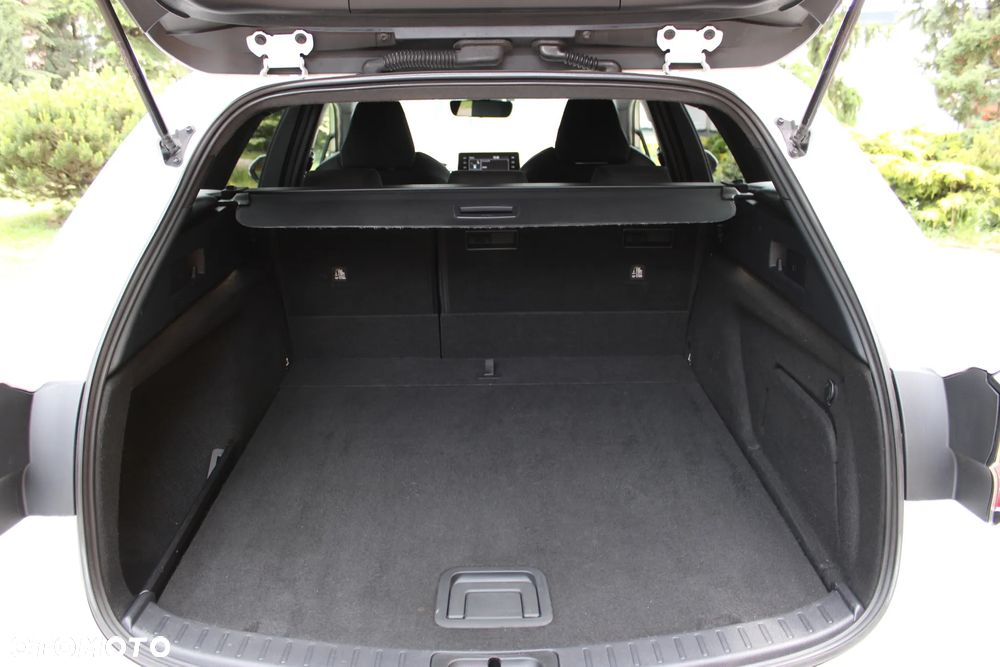 Toyota Corolla 2.0 Hybrid Comfort - 22