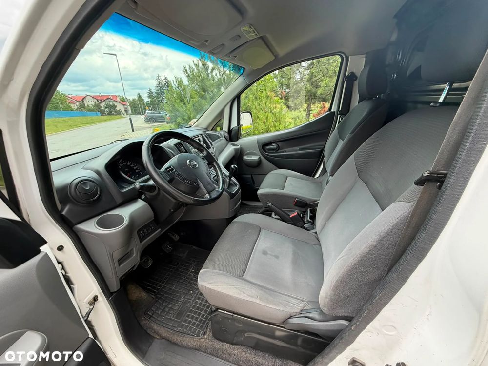 Nissan NV 200 - 20