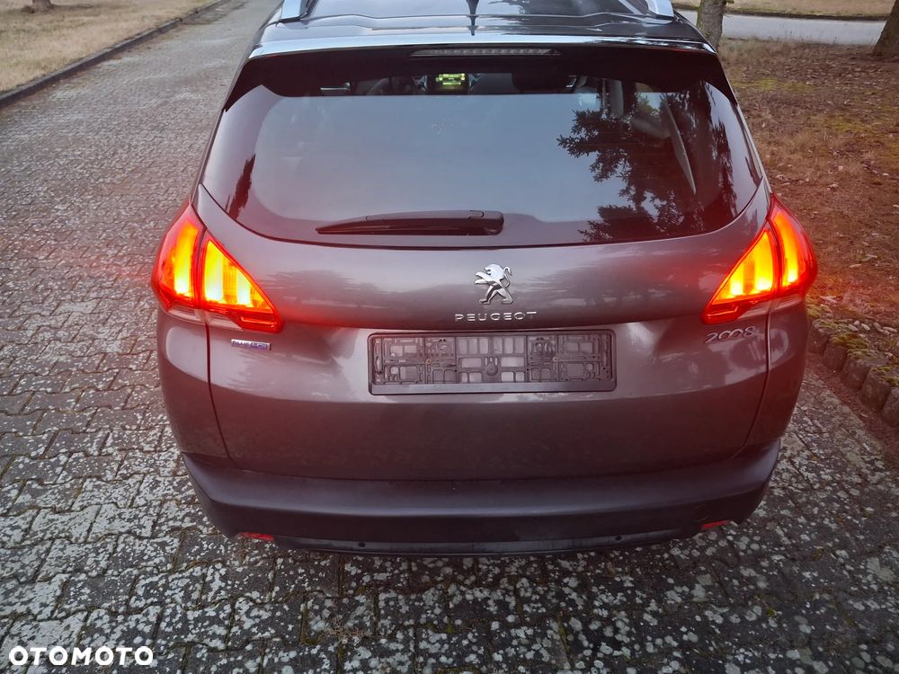 Peugeot 2008 - 6