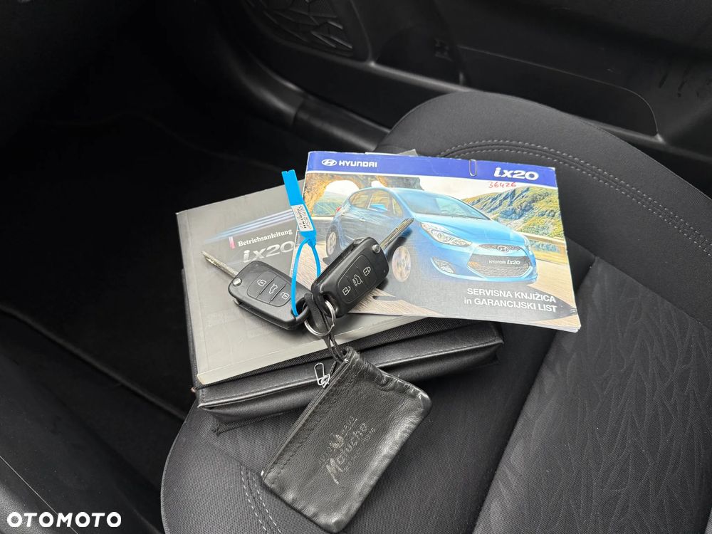 Hyundai ix20 1.4 blue Comfort - 28