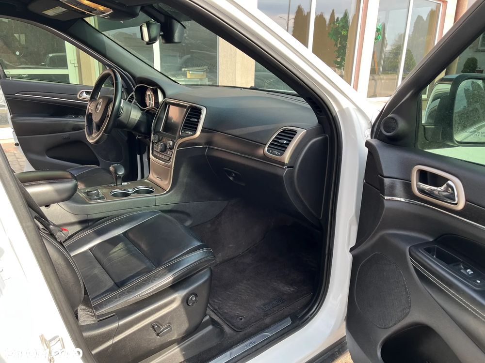 Jeep Grand Cherokee - 18