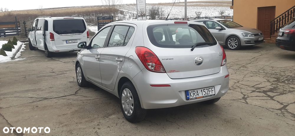 Hyundai i20 - 10
