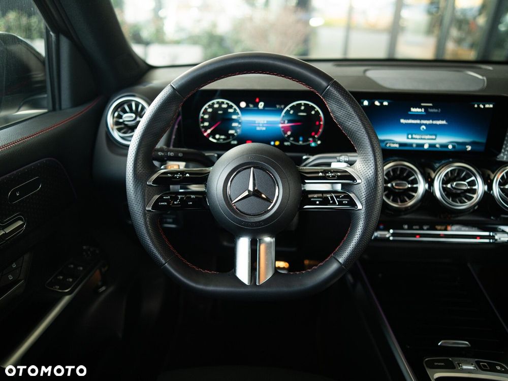 Mercedes-Benz GLB 220 d 4-Matic AMG Line 8G-DCT - 12