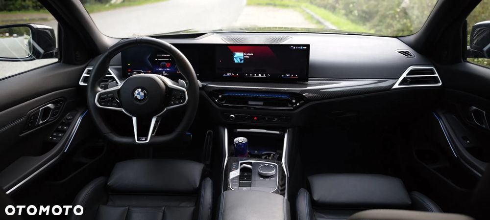 BMW Seria 3 330i xDrive M Sport - 29