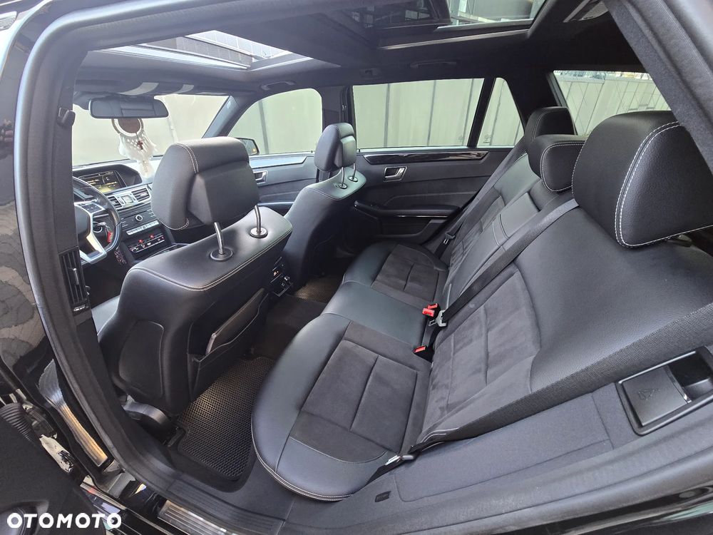 Mercedes-Benz Klasa E 350 BlueTEC 4Matic 7G-TRONIC - 11