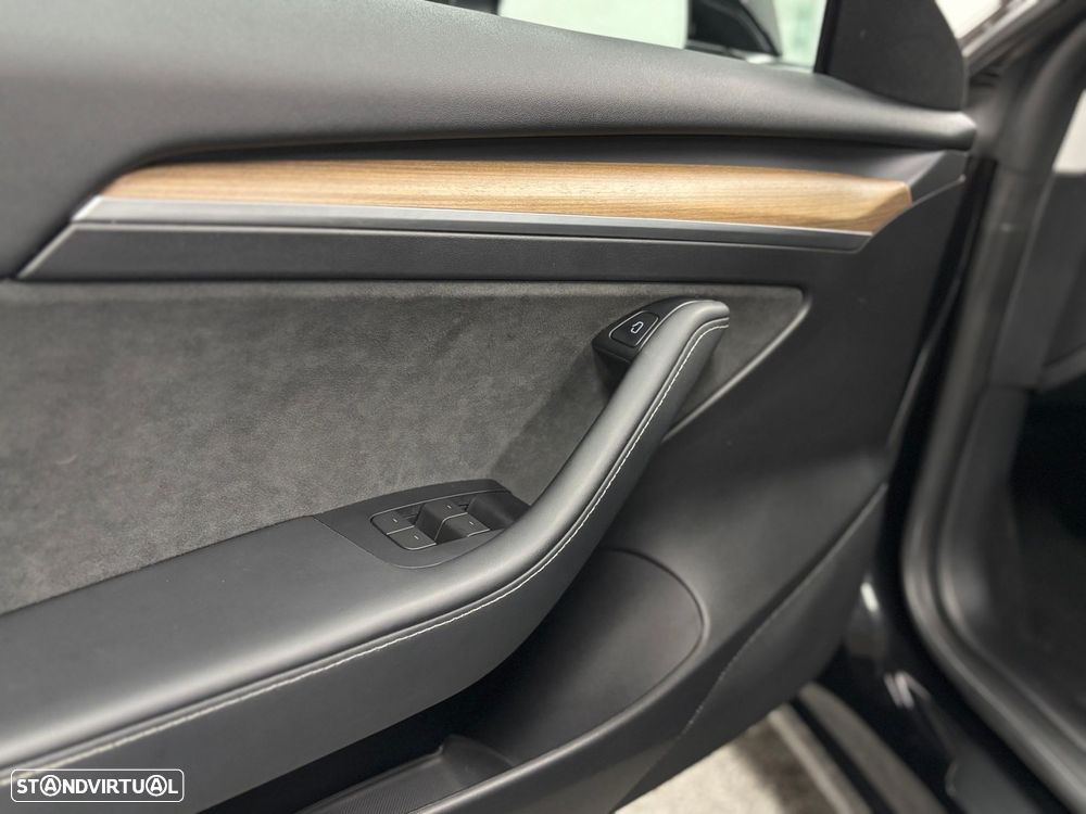 Tesla Model 3 Tração Traseira - 10