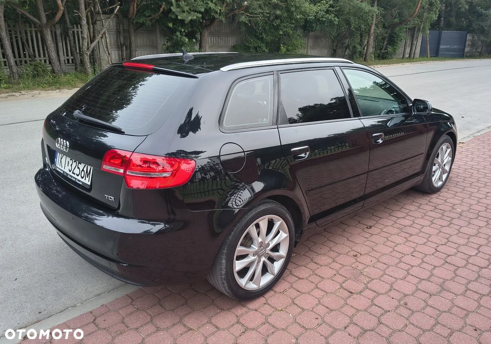 Audi A3 Sportback - 3
