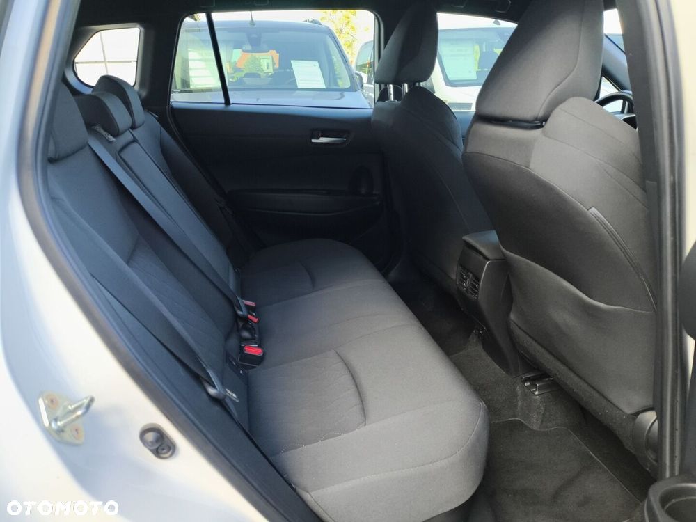 Toyota Corolla Cross - 11