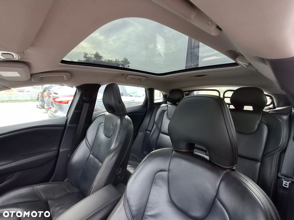 Volvo V40 Cross Country D3 Summum - 15