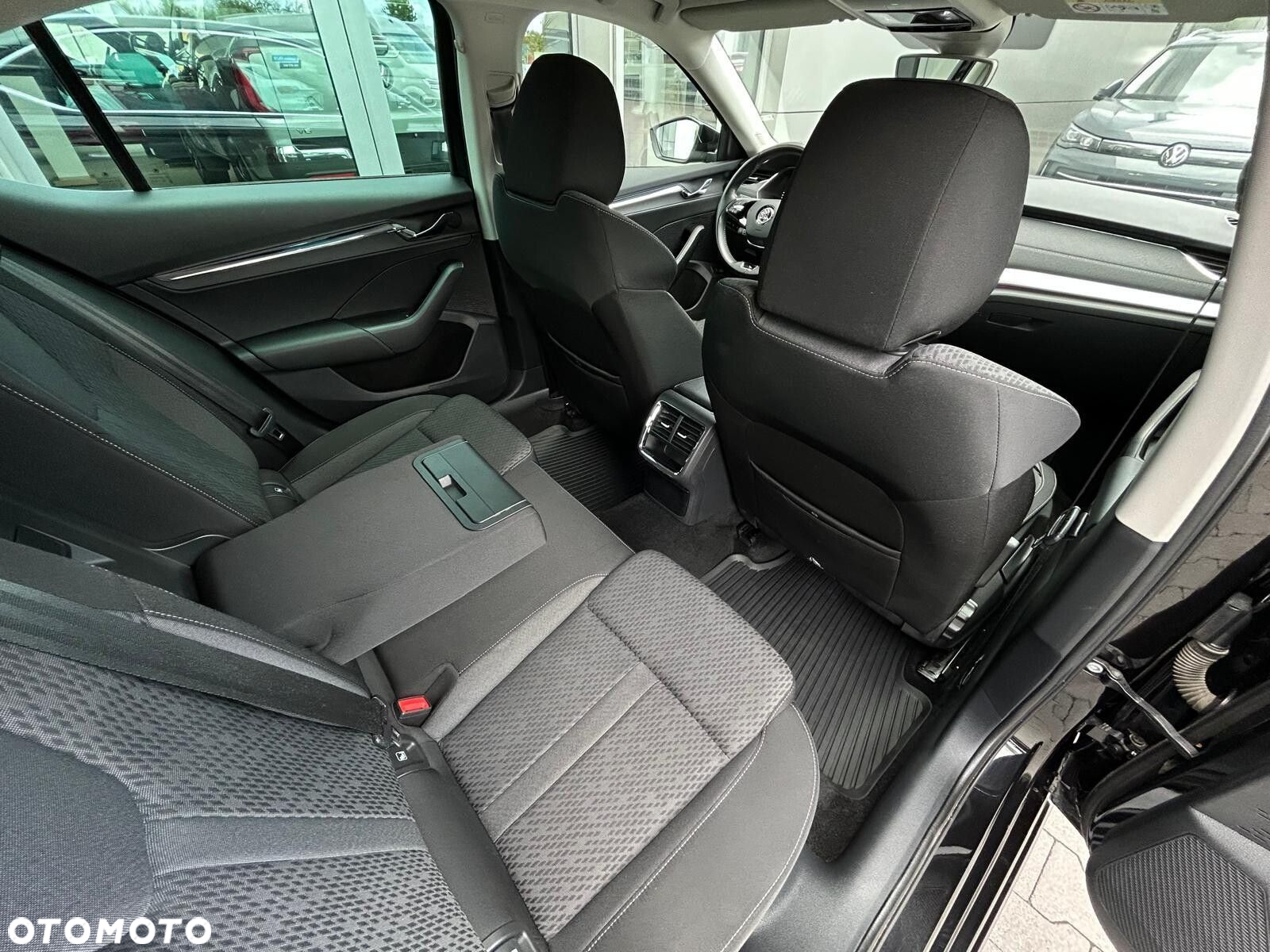 Skoda Octavia 1.5 TSI ACT Style - 9