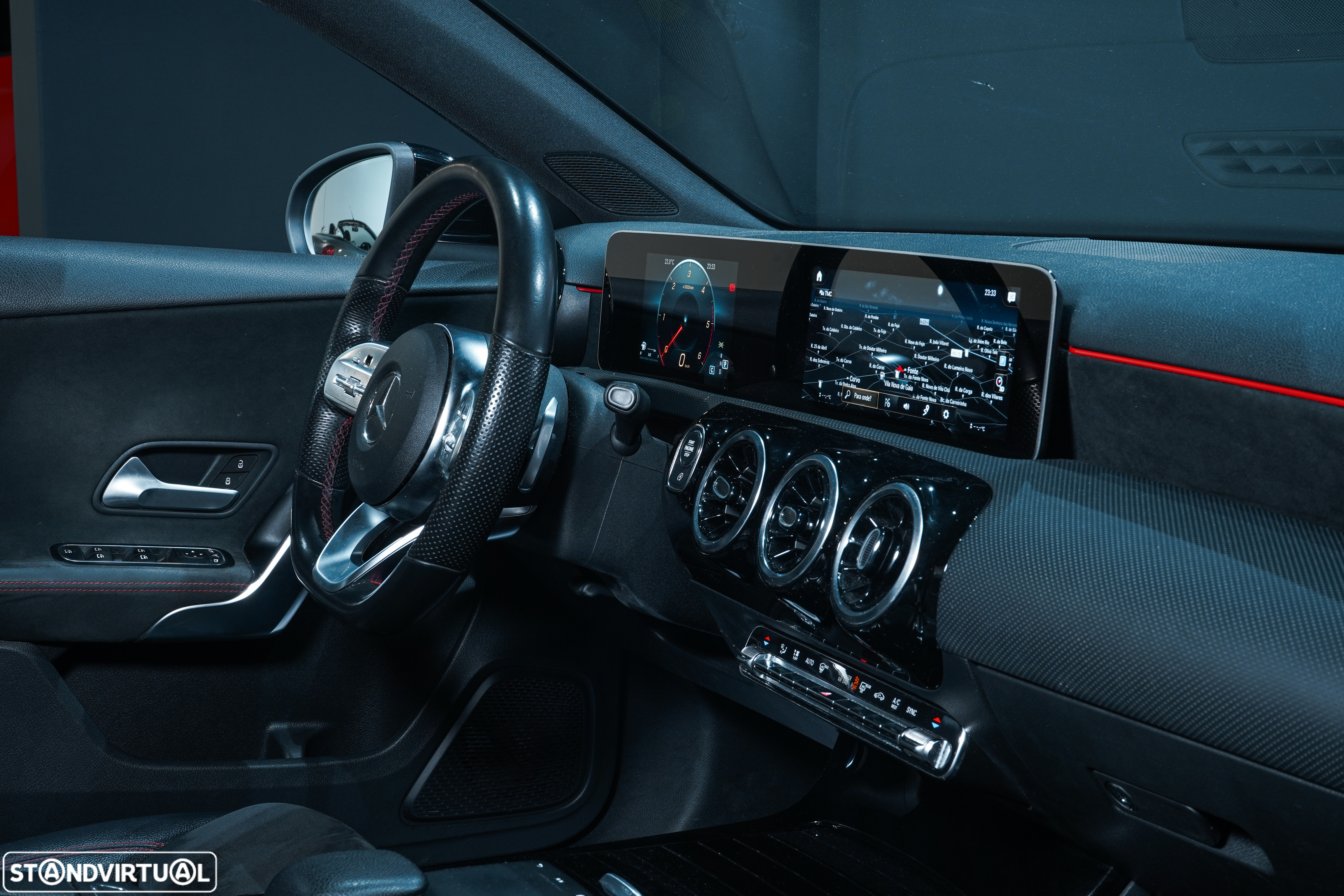 Mercedes-Benz A 180 d 7G-DCT AMG Line - 12