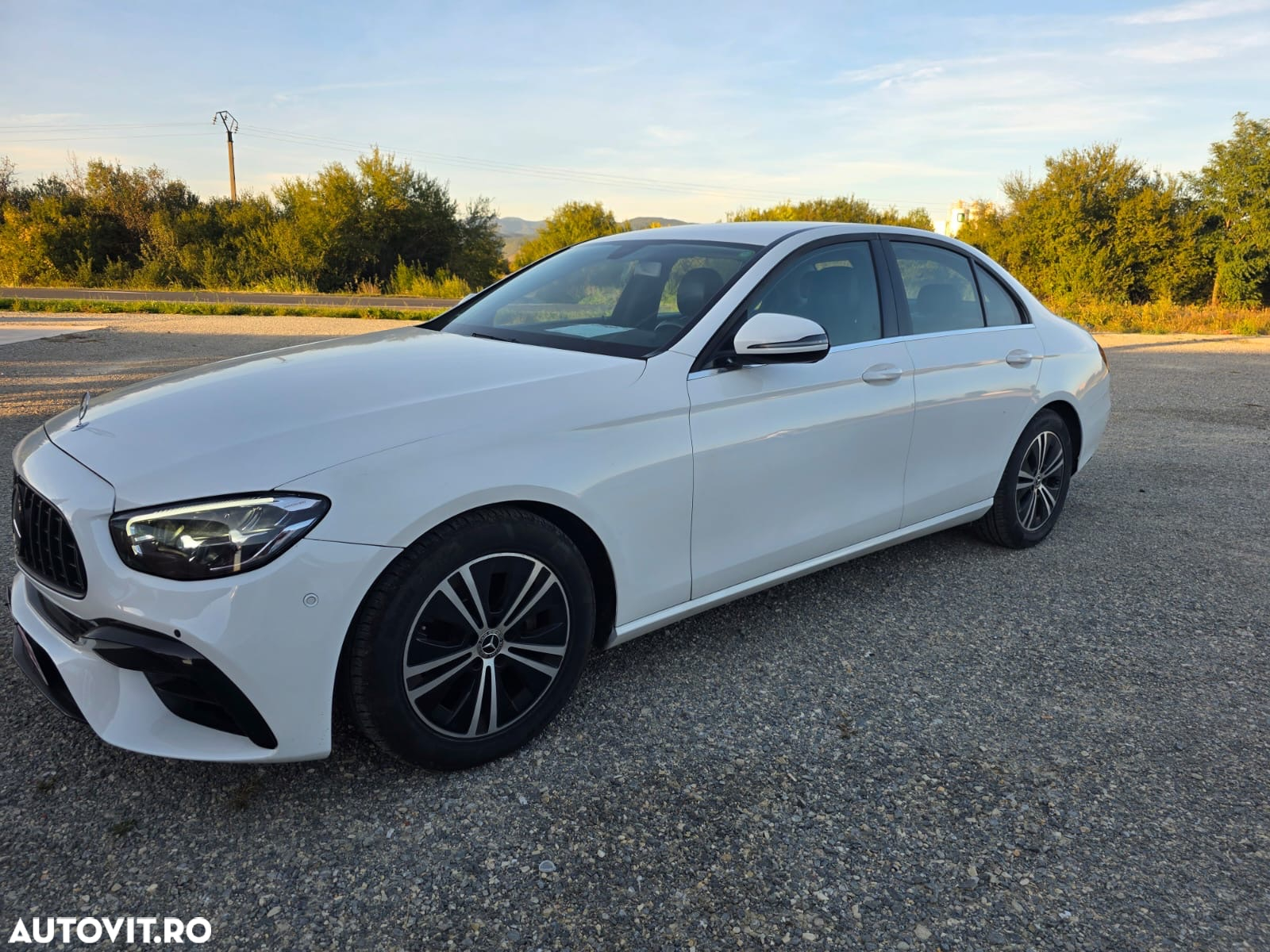 Mercedes-Benz E 220 d T 9G-TRONIC - 5