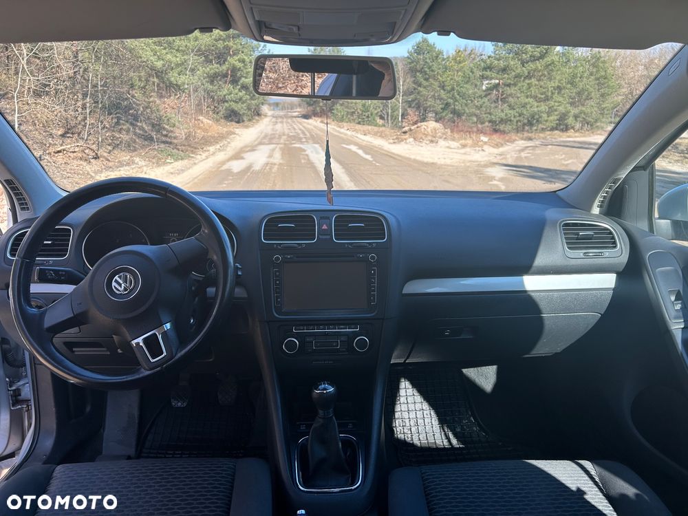 Volkswagen Golf 1.6 TDI Highline - 6