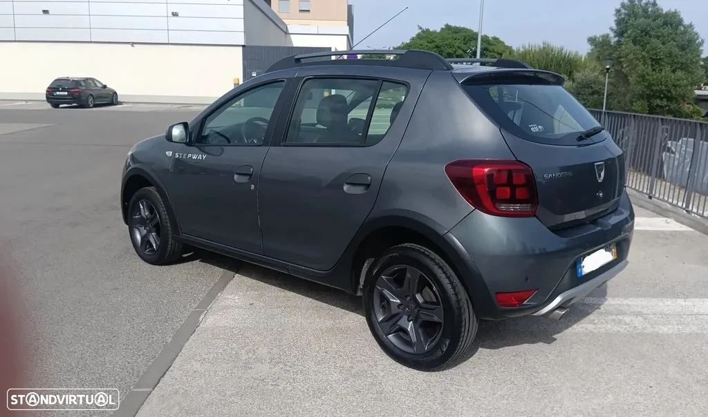 Dacia Sandero 1.5 dCi Stepway - 2