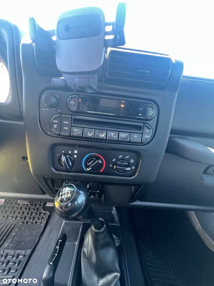 Jeep Wrangler - 4