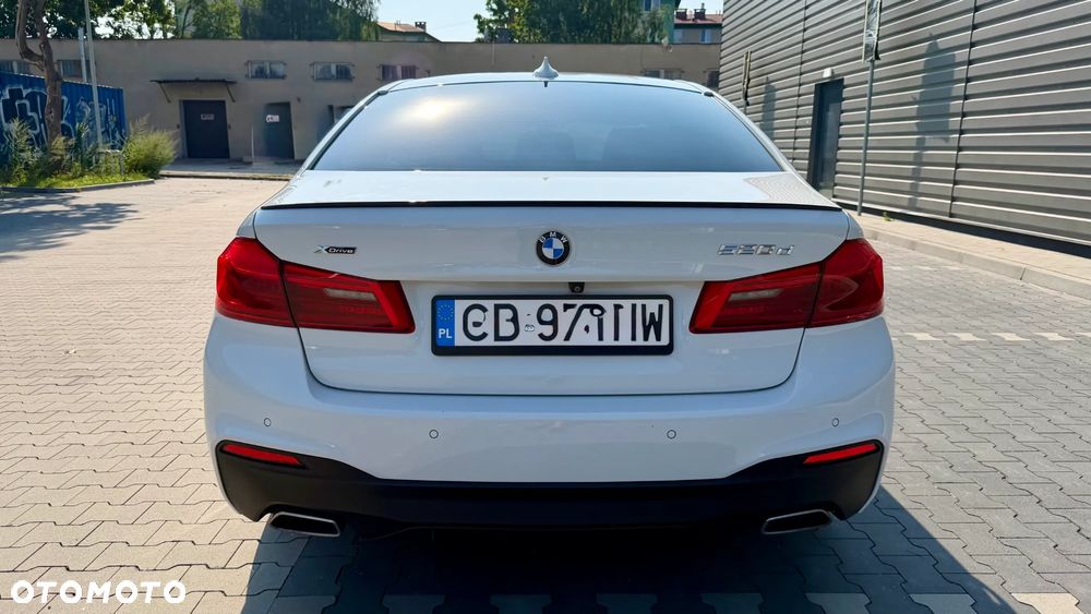 BMW Seria 5 520d xDrive M Sport sport - 8